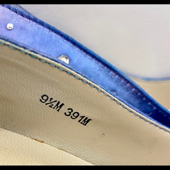 Touch Ups Women’s Royal Blue Platform Stilettos - Picture 7 of 16